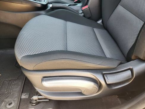 Certified 2025 Kia Soul LX w/ LX Technology Package FWD image 24