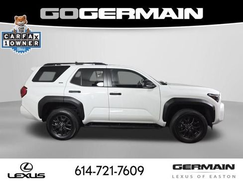 Used 2025 Toyota 4Runner SR5 AWD/4WD image 5