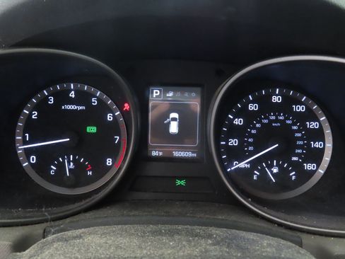 Used 2017 Hyundai Santa Fe SE FWD image 10