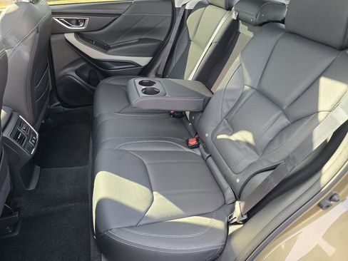 Used 2023 Subaru Forester Limited image 33