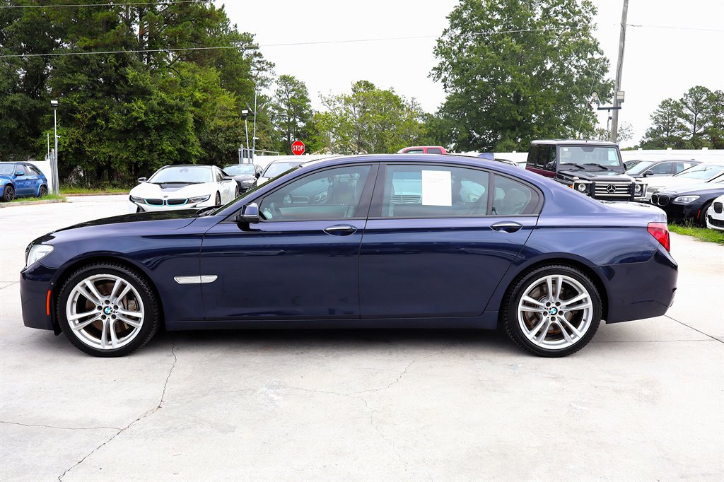 Used 2015 BMW 750Li RWD image 4