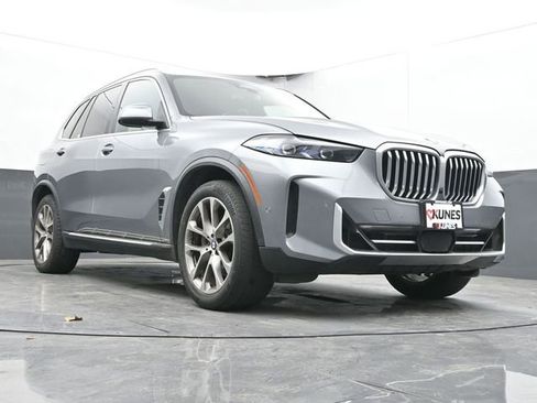 Used 2024 BMW X5 xDrive40i image 43