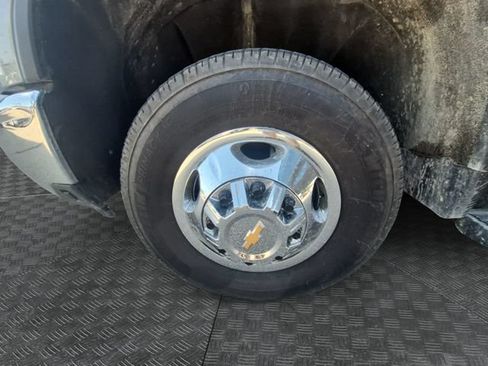 Used 2024 Chevrolet Silverado 3500 LTZ w/ LTZ Convenience Package AWD/4WD image 13