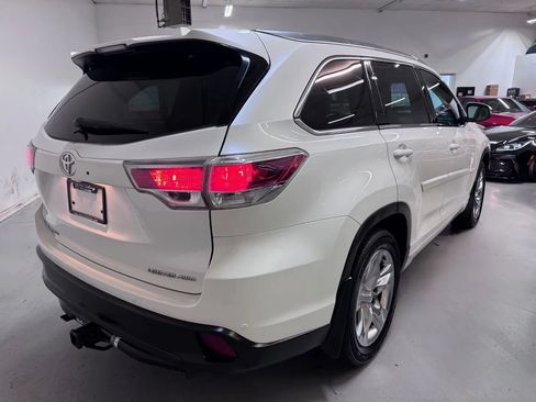 Used 2015 Toyota Highlander Limited Platinum AWD/4WD image 3
