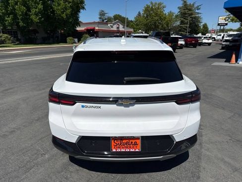 Used 2024 Chevrolet Equinox EV LT FWD image 7