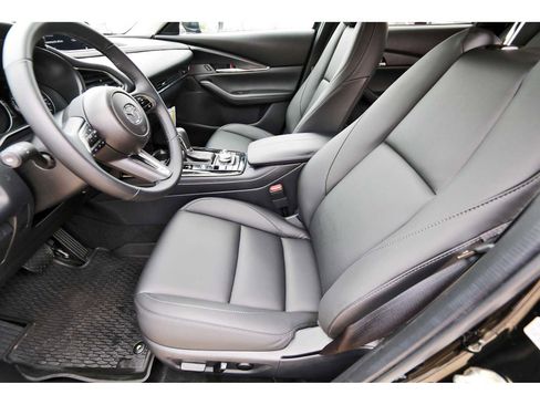 Used 2025 MAZDA CX-30 AWD 2.5 S w/ Preferred Package image 11