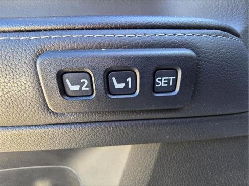 Used 2023 Toyota 4Runner Limited image 16