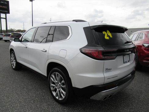 Used 2024 GMC Acadia Denali w/ Super Cruise Package image 5