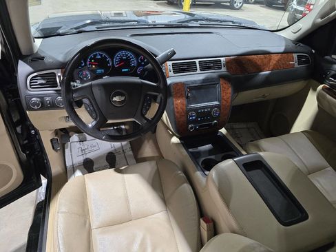 Used 2008 Chevrolet Silverado 2500 LTZ w/ Suspension Package, Off-Road AWD/4WD image 45