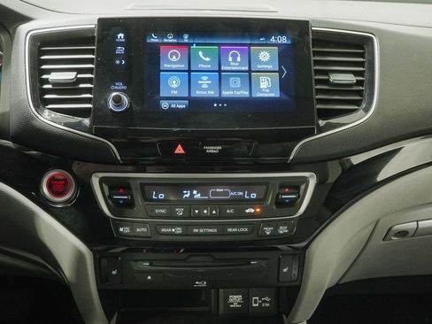 Used 2021 Honda Pilot Touring image 28