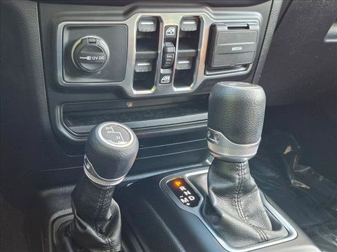 Used 2021 Jeep Wrangler Unlimited Sport AWD/4WD image 14