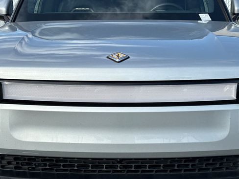 Used 2022 Rivian R1T Adventure AWD/4WD image 12