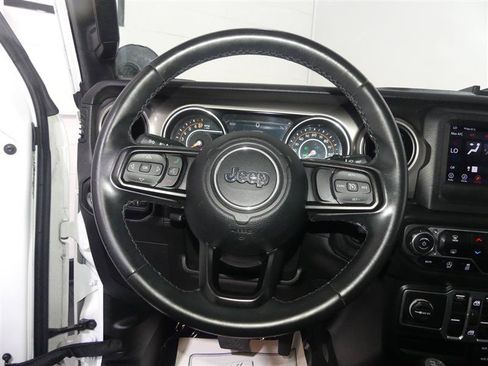 Used 2018 Jeep Wrangler Unlimited Sport S AWD/4WD image 28