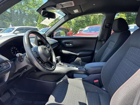 Certified 2025 Honda HR-V Sport image 13