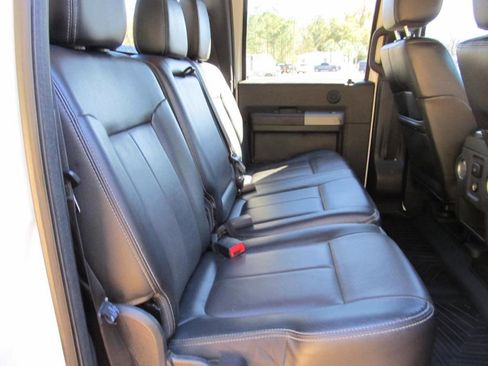 Used 2015 Ford F350 Lariat image 39