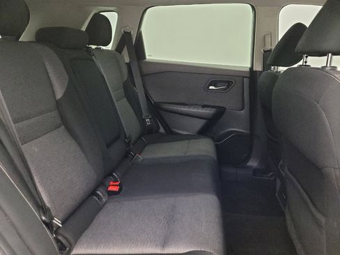 Used 2021 Nissan Rogue SV FWD image 19