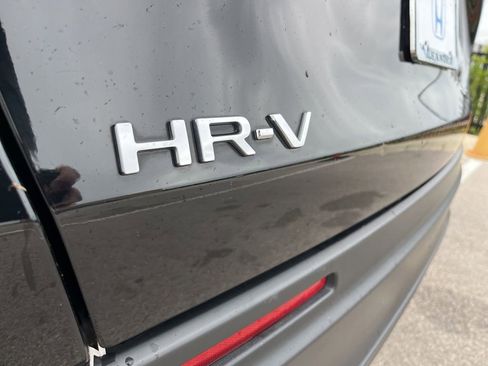 Certified 2024 Honda HR-V LX image 8