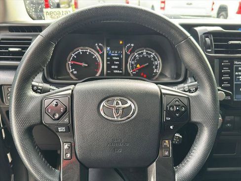 Certified 2020 Toyota 4Runner TRD Off-Road Premium w/ Moonroof Package image 12