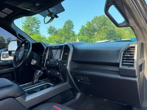 Used 2017 Ford F150 XLT w/ Equipment Group 302A Luxury AWD/4WD image 19