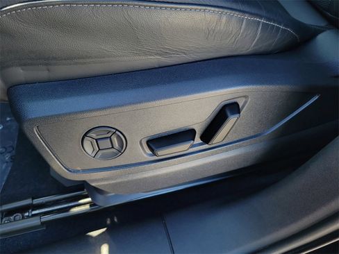 Used 2025 Audi Q5 Premium Plus w/ Premium Plus image 18