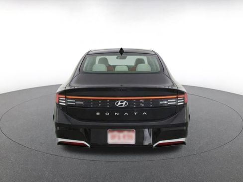 Used 2025 Hyundai Sonata SEL FWD image 8