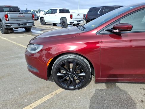 Used 2016 Chrysler 200 S w/ Comfort Group image 23