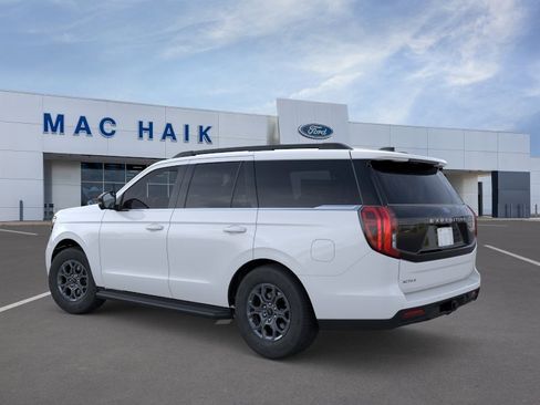 New 2026 Ford Expedition Active image 4