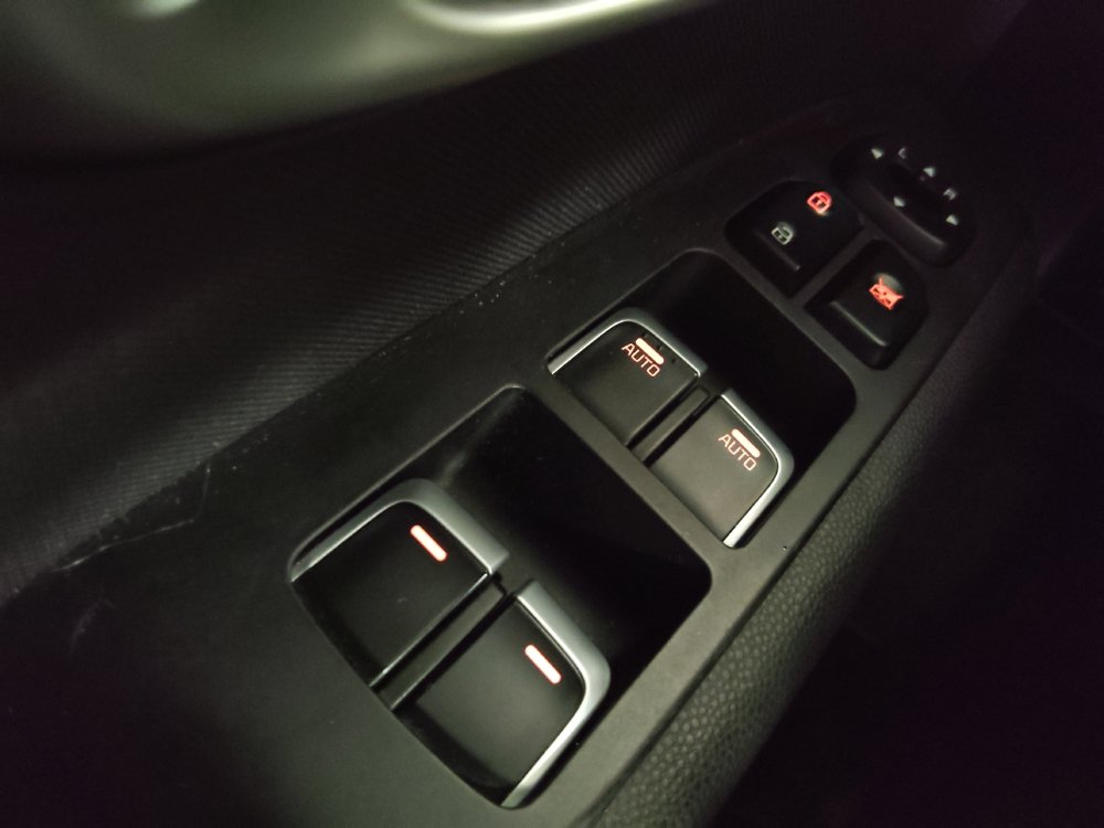 Used 2019 Kia Soul + FWD image 27