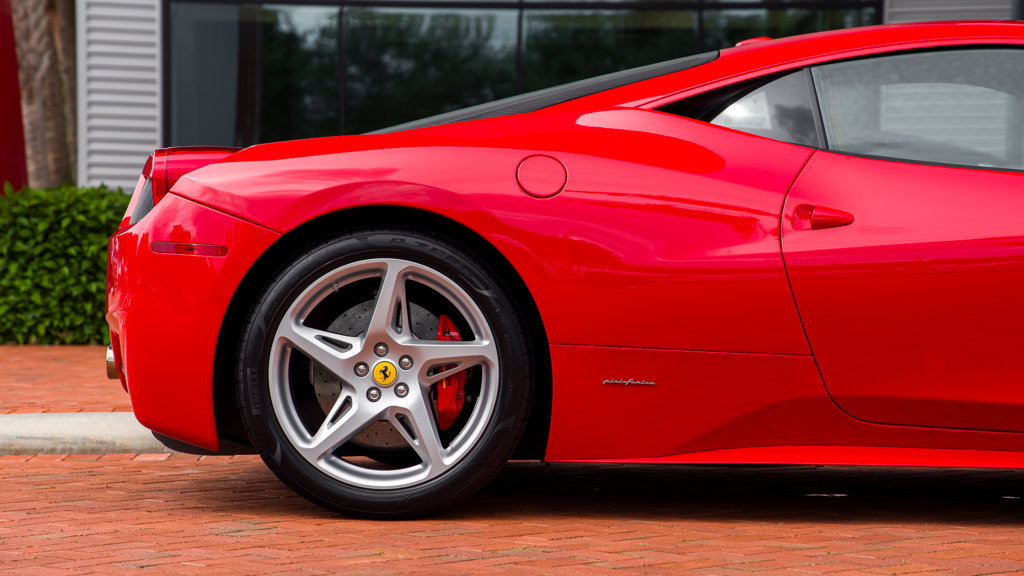 Certified 2013 Ferrari 458 Italia Coupe RWD image 8