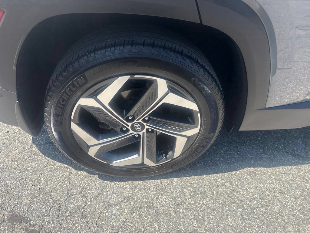Used 2024 Hyundai Tucson Limited AWD/4WD image 11