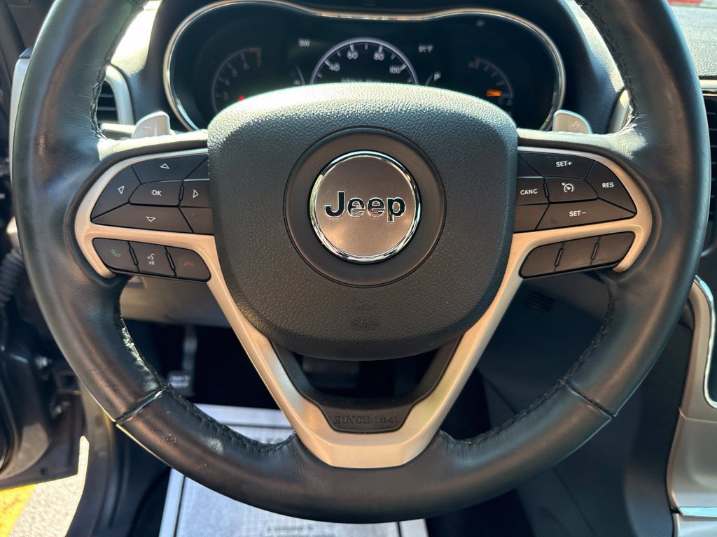 Used 2017 Jeep Grand Cherokee Laredo w/ Quick Order Package 23E AWD/4WD image 24