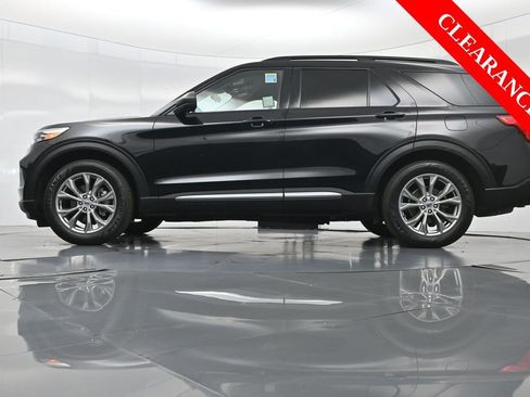 Used 2022 Ford Explorer XLT w/ Equipment Group 202A image 56