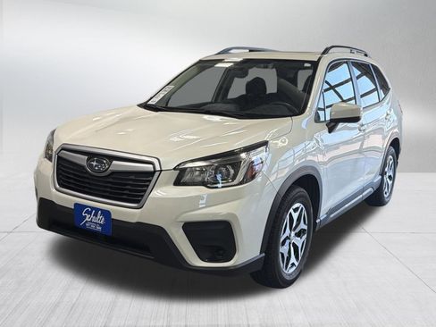 Used 2020 Subaru Forester Premium w/ Popular Package #1 AWD/4WD image 3