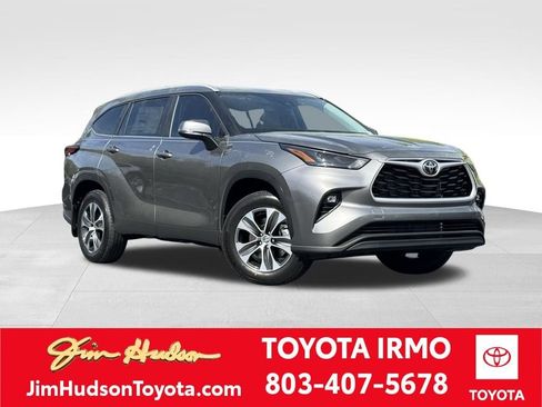 New 2026 Toyota Highlander XLE AWD/4WD image 1