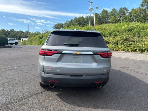 Used 2023 Chevrolet Traverse LT w/ LPO, Floor Liner Package AWD/4WD image 8