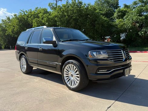 Used 2015 Lincoln Navigator 2WD w/ Equipment Group 101A Reserve image 8
