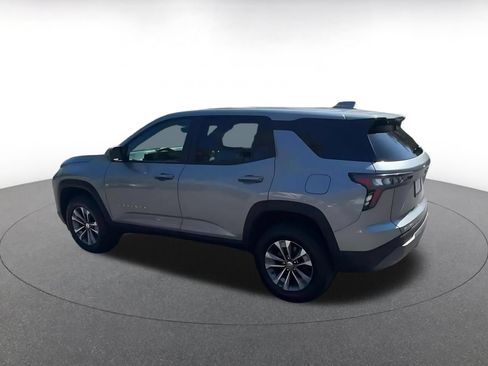 Used 2025 Chevrolet Equinox LT FWD image 10