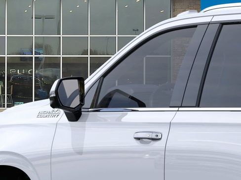 New 2026 Chevrolet Tahoe High Country image 12