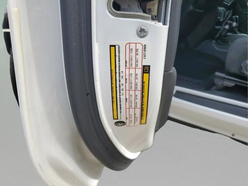 Certified 2020 Jeep Wrangler Sport S image 32