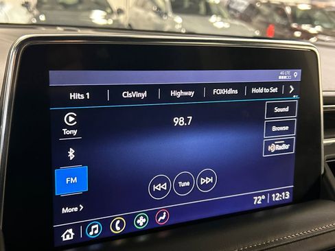 Used 2021 GMC Yukon AT4 w/ Technology Package AWD/4WD image 16