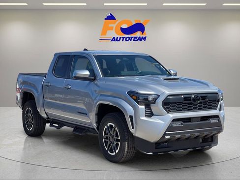 New 2026 Toyota Tacoma TRD Sport image 6