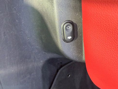 Used 2017 Jaguar F-PACE S image 40