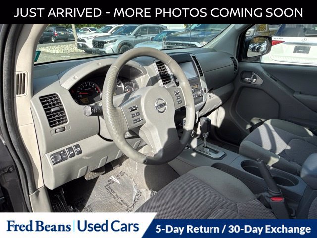 Certified 2020 Nissan Frontier SV w/ Midnight Edition Floor Mats AWD/4WD image 17