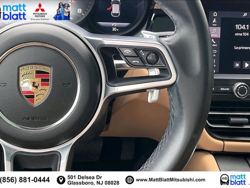 Used 2020 Porsche Macan w/ Premium Package Plus image 21