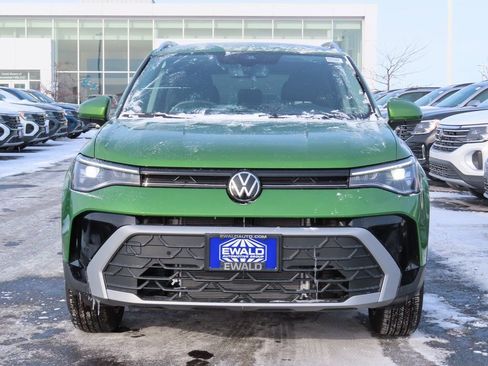 New 2026 Volkswagen Taos SE AWD/4WD image 17