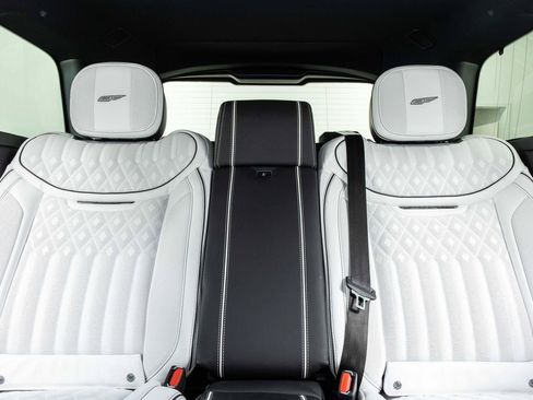 Used 2025 Land Rover Range Rover SE AWD/4WD image 37