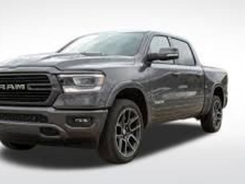 Used 2019 RAM 1500 Big Horn AWD/4WD image 1