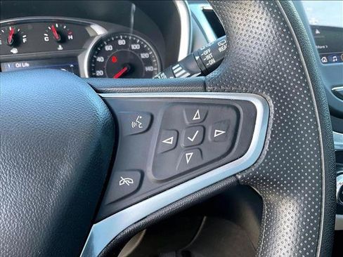 Certified 2022 Chevrolet Equinox LS w/ LS Convenience Package FWD image 21
