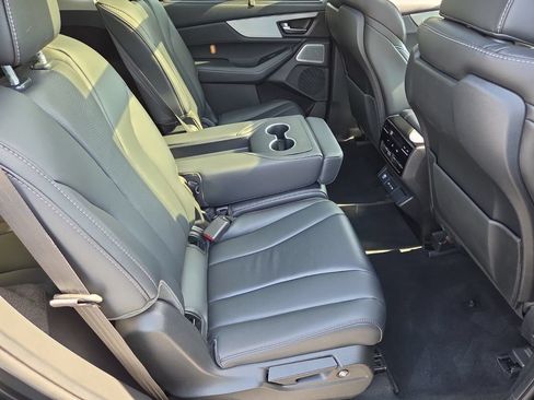 Used 2025 Acura MDX FWD w/ Technology Package image 18