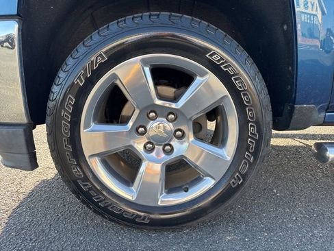 Used 2017 Chevrolet Silverado 1500 LT w/ All Star Edition AWD/4WD image 7